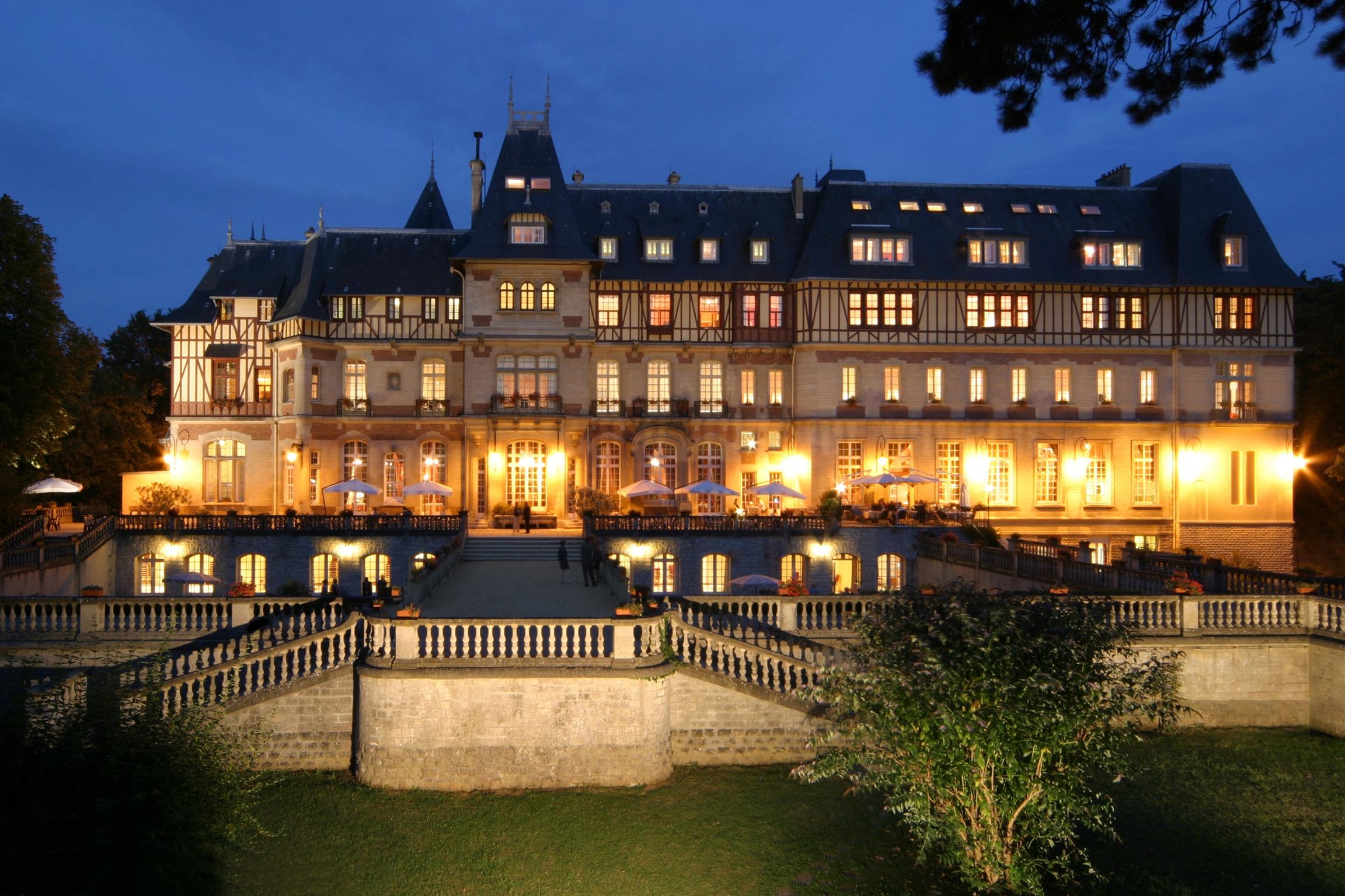 Chateau Jeanne & The Forest - Chateau De Montvillargenne Gouvieux Exterior photo
